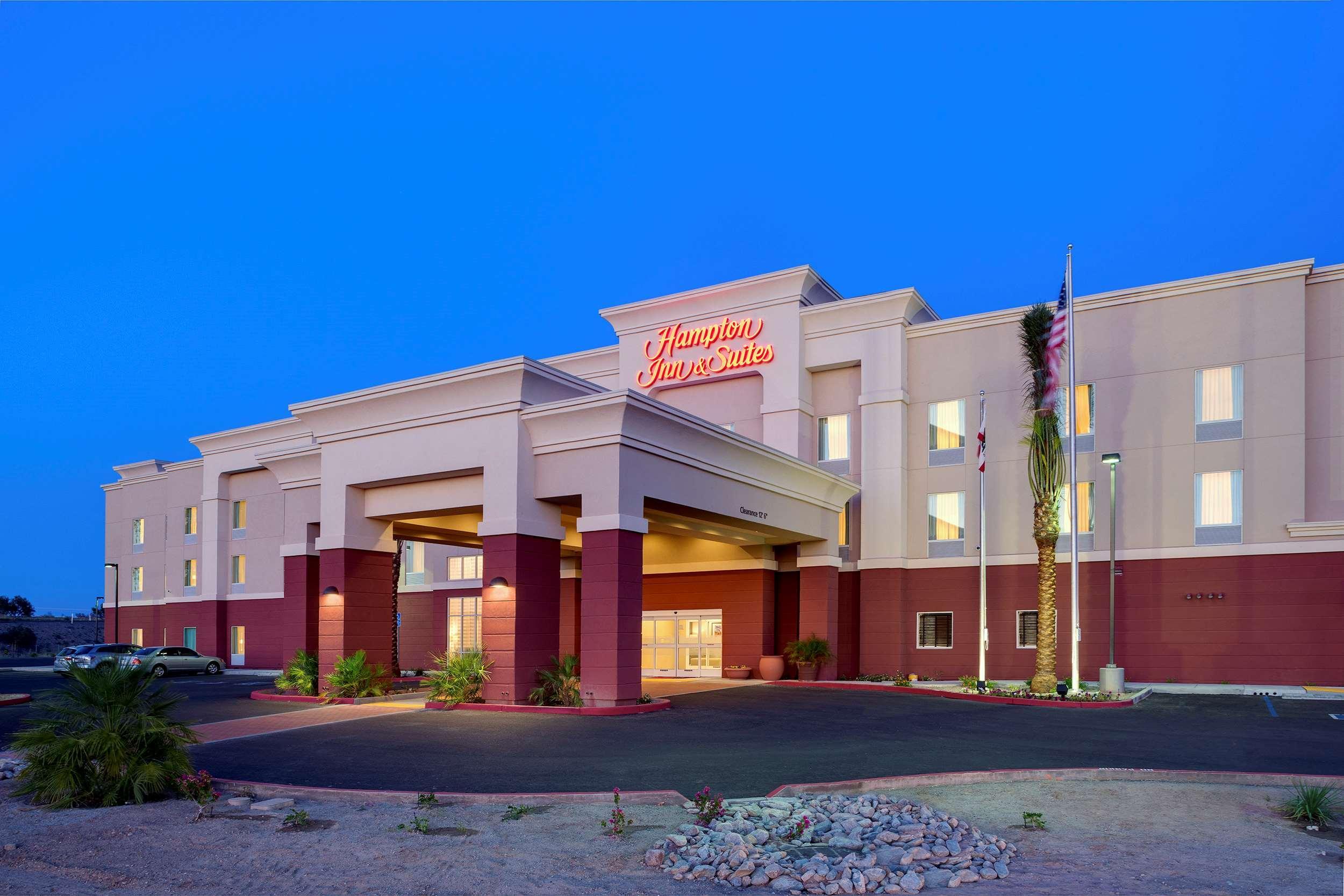 Hampton Inn & Suites Blythe, Ca Buitenkant foto